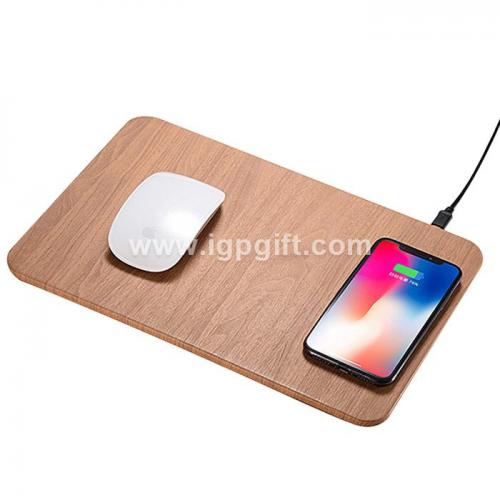 Wooden pattern wireless charger mouse pad